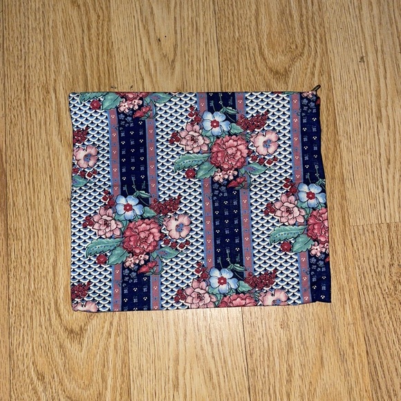 Makeup BAG - Picture 1 of 1
